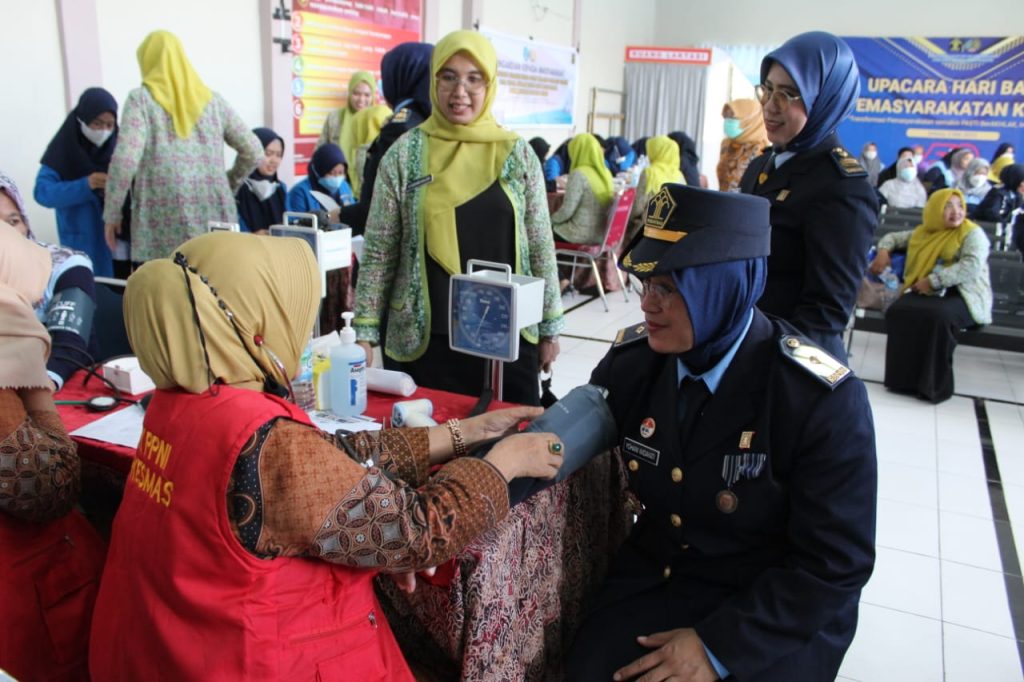 Poltekkes Kemenkes Makassar bekerja sama dengan Kanwil Kumham Sulsel Gelar Bakti Sosial di LPP Sungguminasa