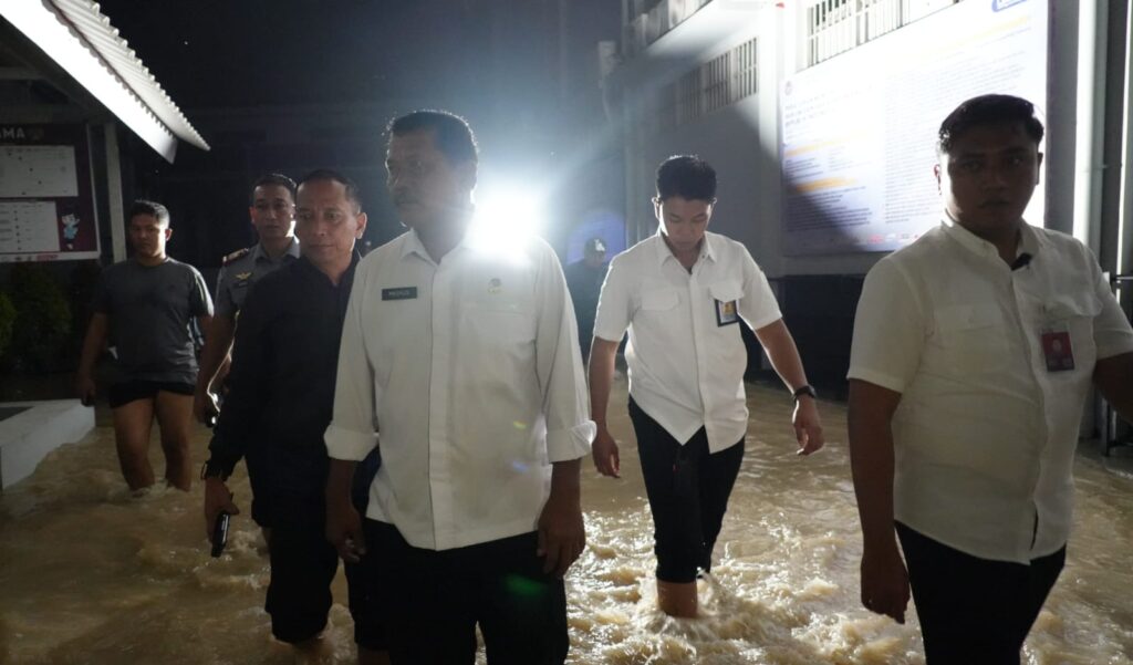 Tinjau Banjir di Lapas Cikarang, Dirjenpas Pastikan Layanan Warga Binaan Tetap Berjalan