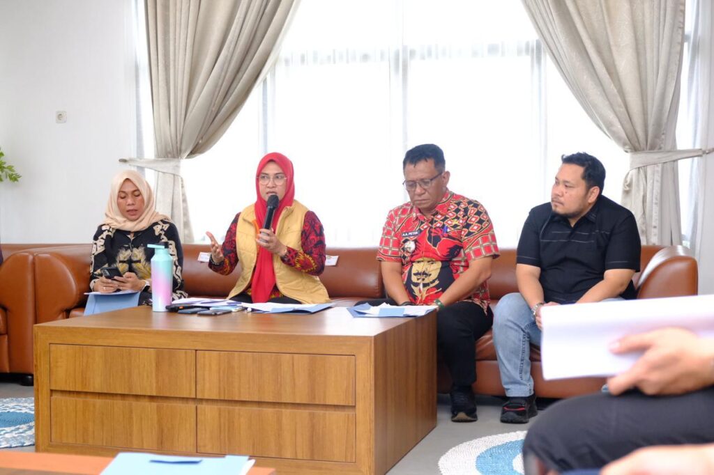 Gowa Berbenah Jelang Beautiful Malino, Bupati Husniah Rotasi Dirut Perusda dan Pastikan Pelayanan Prima