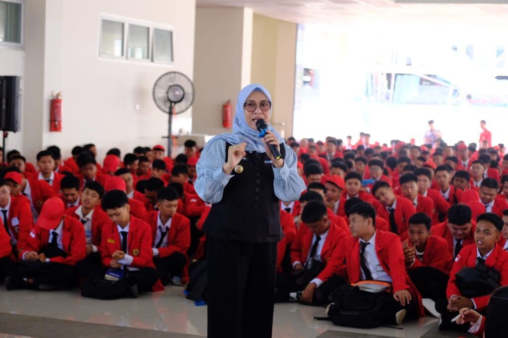 Bupati Gowa Bakar Semangat Mahasiswa FT Unhas, Jangan Takut Bermimpi Besar!