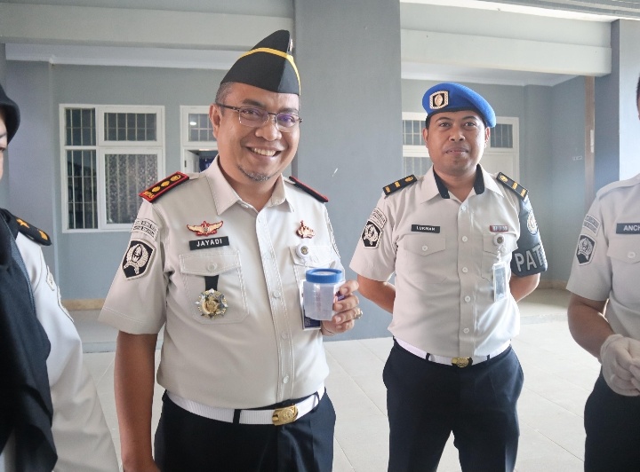 Rutan Kelas I Makassar Gelar Tes Urine Massal, Wujud Komitmen Bebas Narkoba dan Jaga Integritas