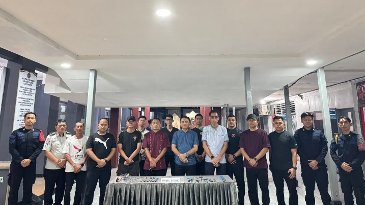 Wujudkan 15 Program Aksi Kemenimipas, Lapas Makassar Gencarkan Sidak Rutin Pastikan Lingkungan Bebas HP Ilegal dan Narkoba