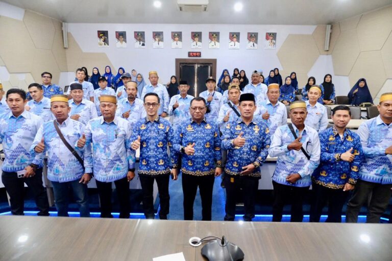 Sekda Gowa Ajak Rombongan KTNA Promosikan Produk Unggulan di Penas Petani Nelayan Ke-XVII
