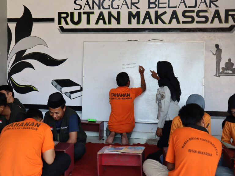 Rutan Makassar Perkuat Pembinaan Kepribadian Melalui Pembelajaran Membaca dan Menulis