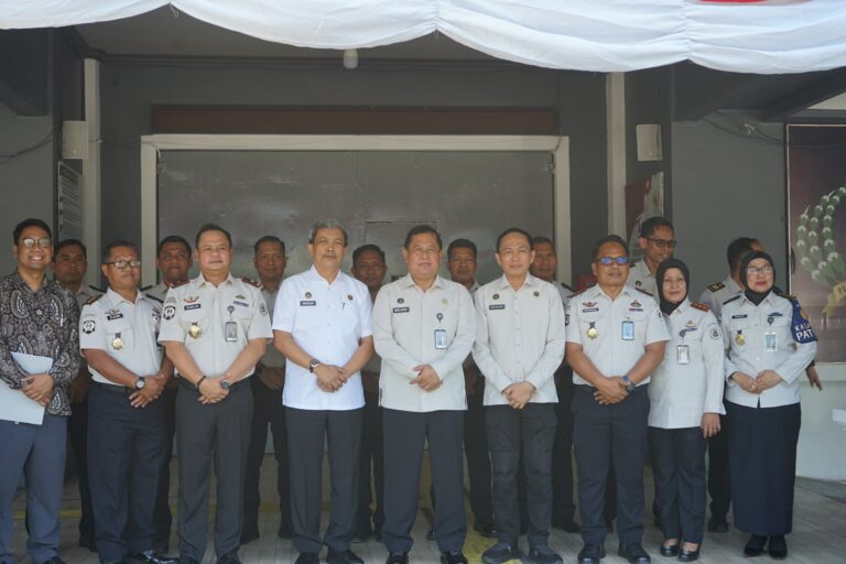 Staf Ahli dan Tenaga Ahli Menteri Imigrasi dan Pemasyarakatan Tinjau Kualitas Layanan Lapas Makassar