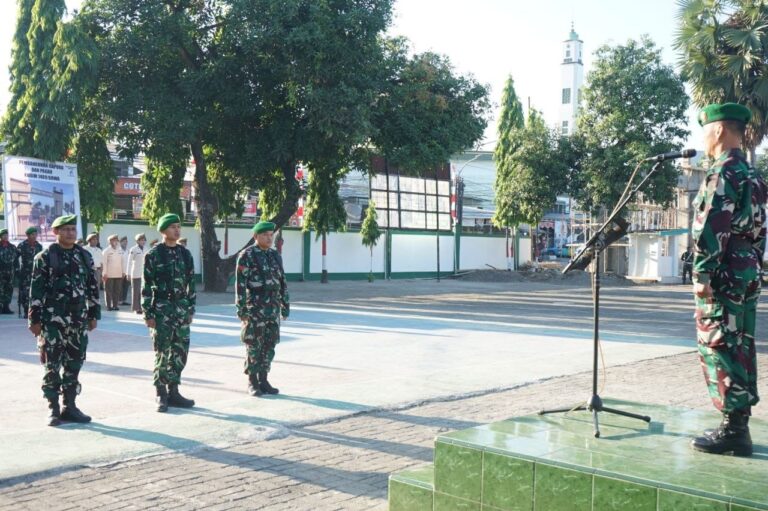 Kobarkan Semangat Patriotik, Kasdim 1409/Gowa Pimpin Upacara Pengibaran Bendera