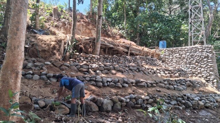 Kemanunggalan TNI dan Rakyat, Pembangunan Jembatan Gantung Tahap V di Gowa Capai Lebih dari 80%
