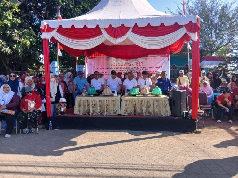Semarak HUT RI Ke-81, Lomba Gerak Jalan Indah Meriahkan Kecamatan Pallangga