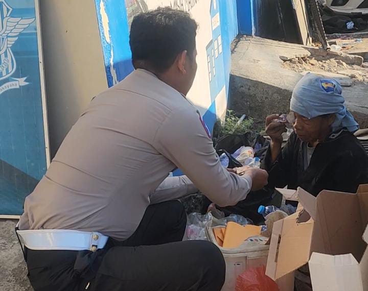 AKP Hasan Fadhlyh Tunjukkan Kepedulian kepada Lansia
