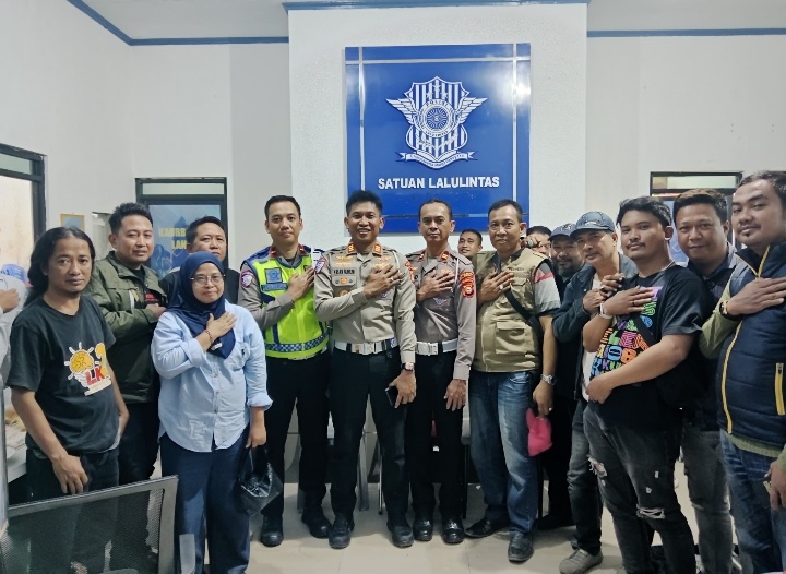 Ngopi Bareng Pers, Kasat Lantas Polresta Gowa Perkuat Silaturahmi