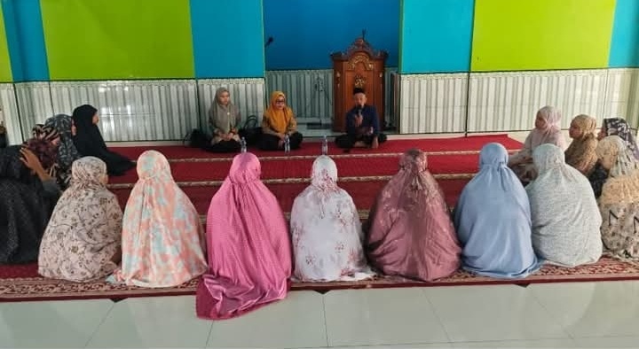 Perkuat Pembinaan Spiritual, Rutan Kelas IIB Sidenreng Rappang Gelar Pengajian Rutin Bagi Warga Binaan Perempuan