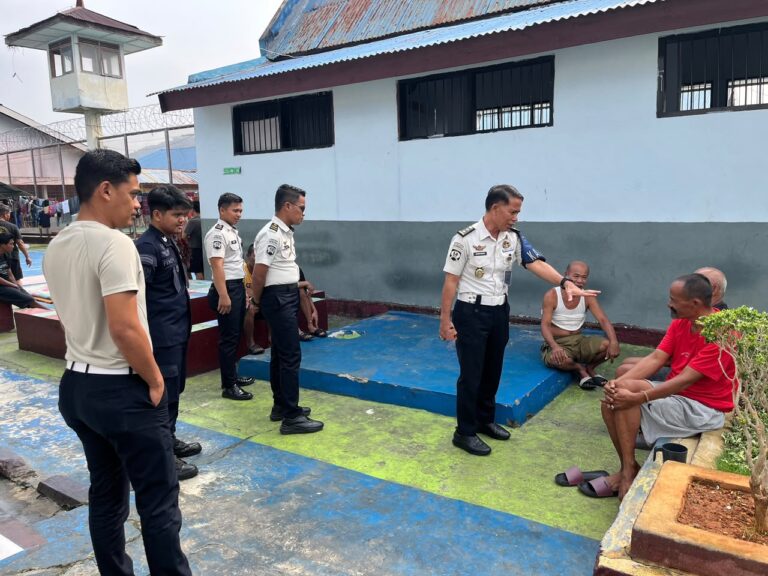 Ka. KPLP Hartono Kontrol Blok Hunian dan Sapa Langsung Warga Binaan