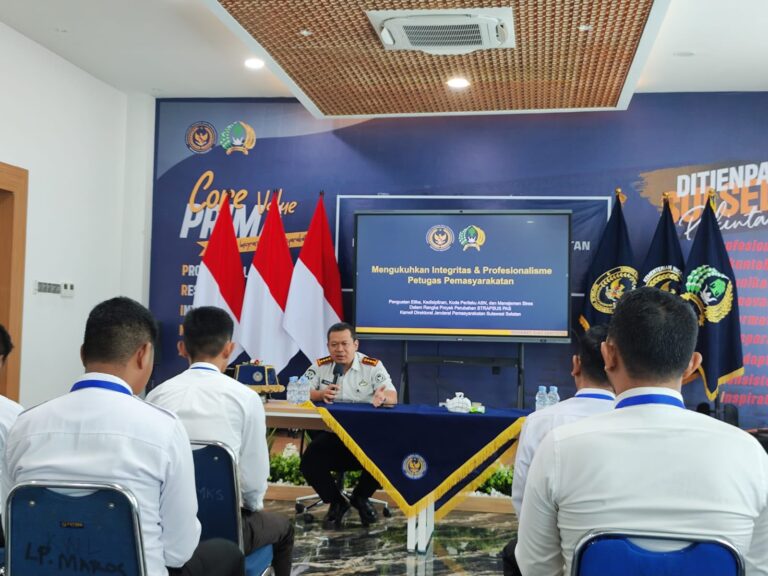 Perkuat Integritas dan Profesionalisme, Kepala Rutan Makassar Berikan Penguatan kepada Petugas Pemasyarakatan