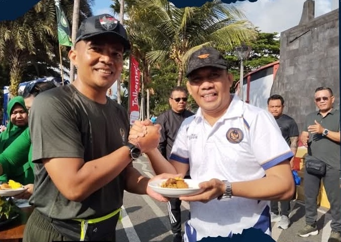 Rangkai HUT Ke-81 TNI, LPKA Karangasem Pererat Sinergi dengan Jalan Santai dan Potong Tumpeng