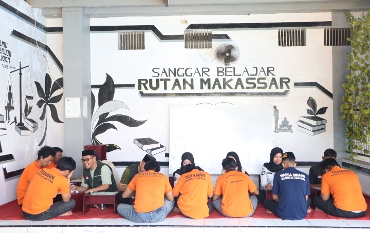 Menyalakan Harapan melalui Literasi, Rutan Makassar Bekali Warga Binaan dengan Kemampuan Membaca dan Menulis